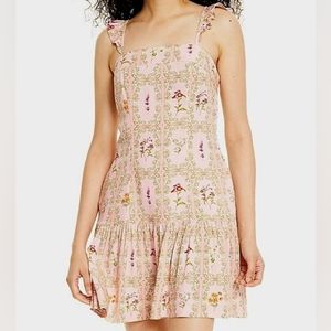 Aguabendita Dress. NWT. Really Pretty!